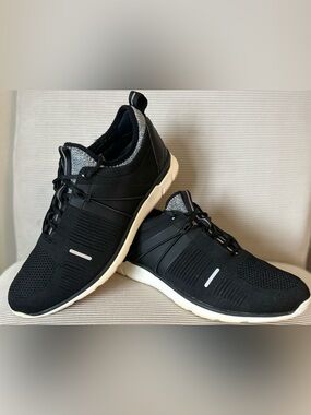 Johnston & Murphy XC4 Prentiss U-Throat sneakers in black knit size 10